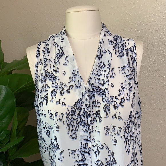 Rose & Olive | animal print sleeveless top - Picture 6 of 10